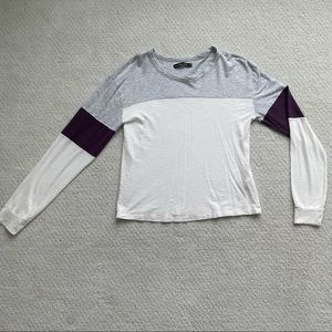 🏷🚨ALL ITEMS $6 or less BUY 2 get 1 FREE! 🚨🏷 Abercrombie color block